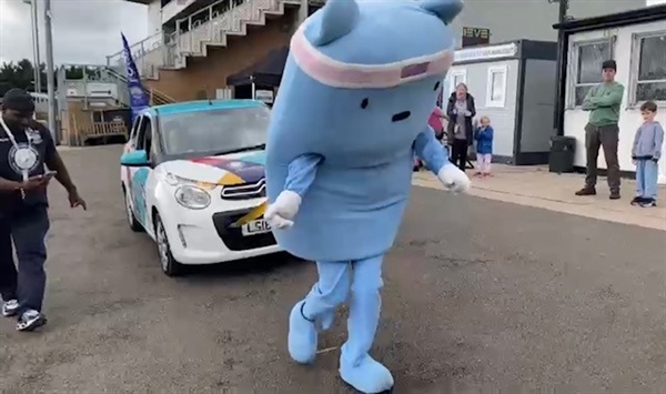 Car Pull - The community games mascot 